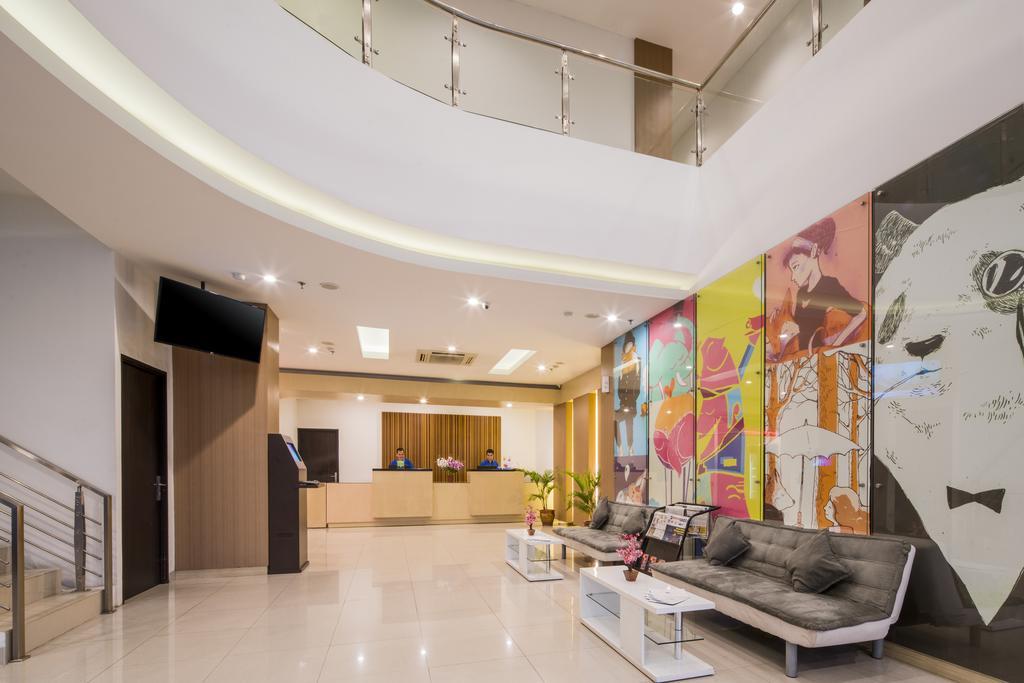 Hotel 88 Grogol Jakarta By Wh Екстериор снимка